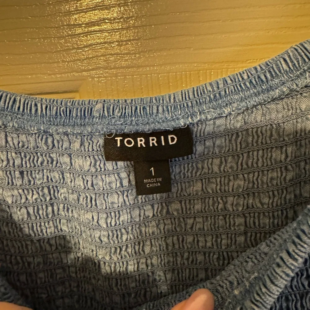 EUC Torrid Shirred Chambray Dress - Picture 4 of 6